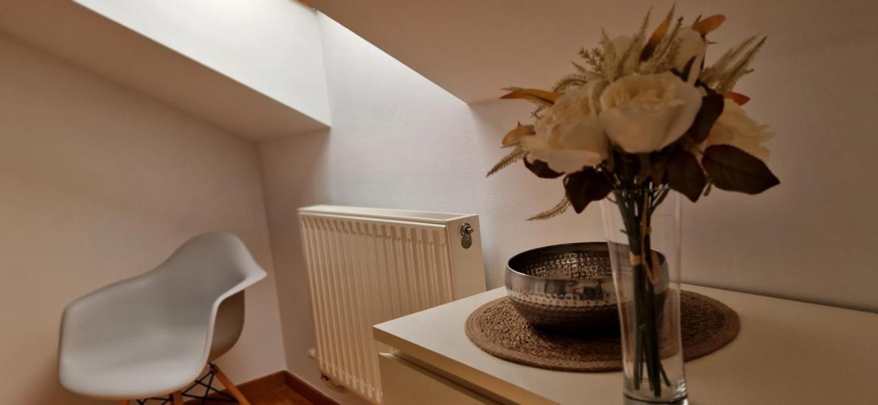 Junto A La Catedral Apartment Burgo Екстериор снимка
