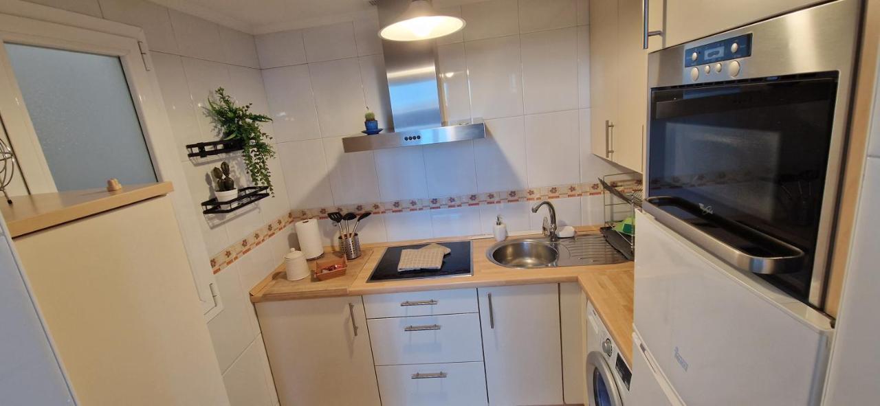 Junto A La Catedral Apartment Burgo Екстериор снимка
