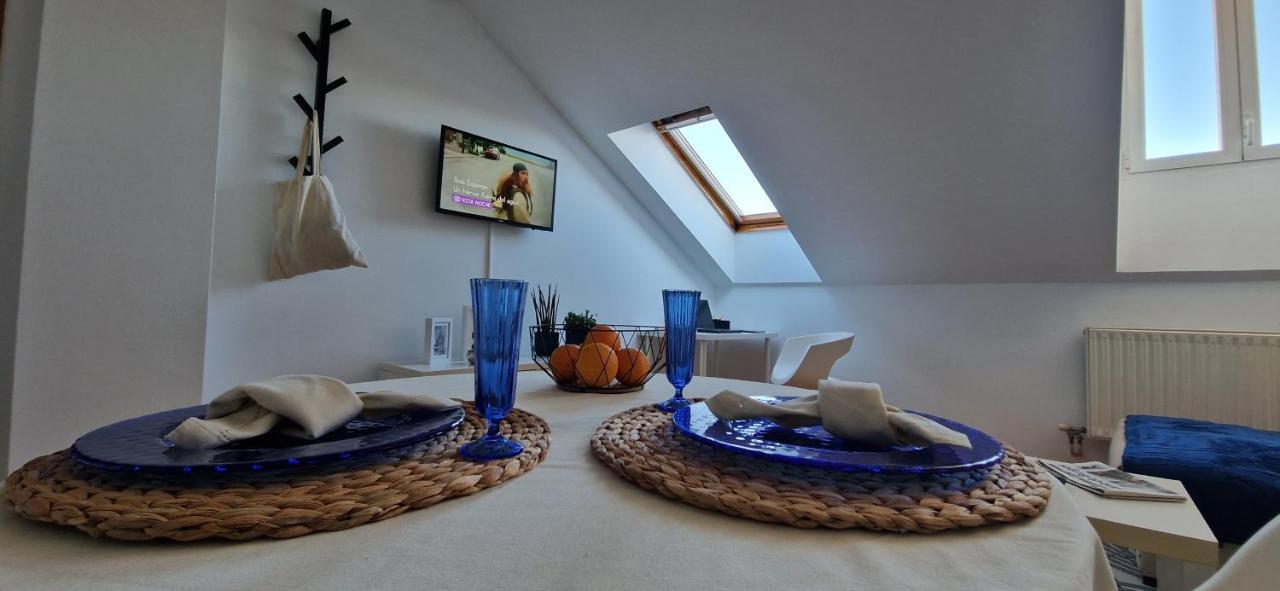 Junto A La Catedral Apartment Burgo Екстериор снимка