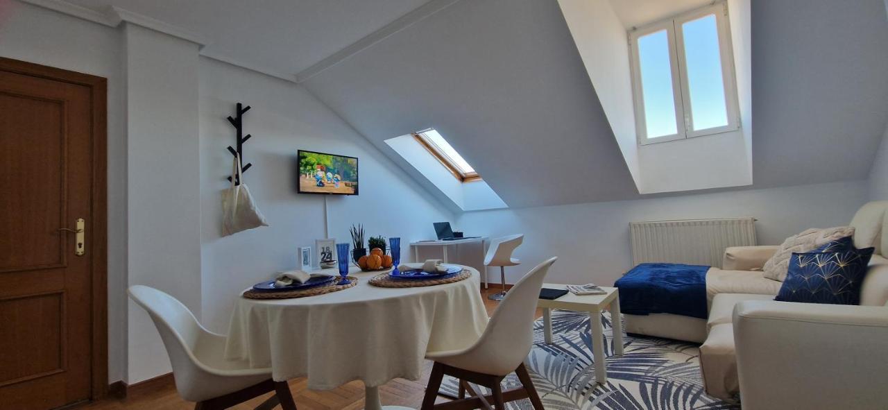 Junto A La Catedral Apartment Burgo Екстериор снимка