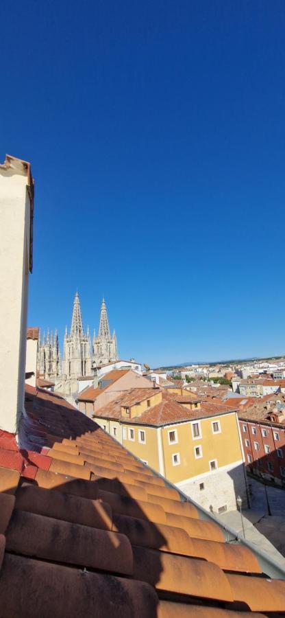 Junto A La Catedral Apartment Burgo Екстериор снимка